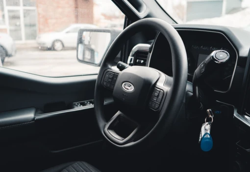 Kupiłeś auto z cofniętym licznikiem? Sprawdź, dlaczego to przestępstwo i jak odzyskać pieniądze